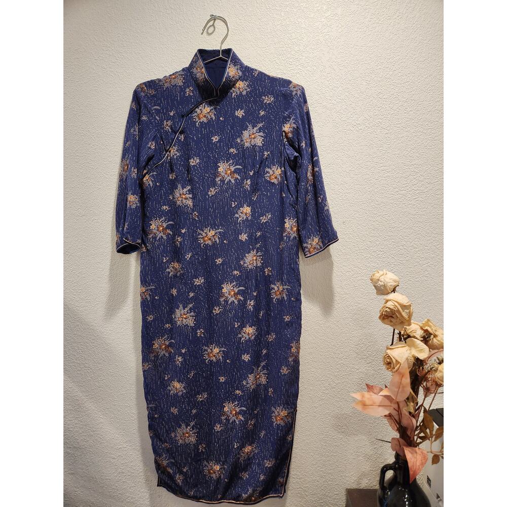 Vintage Blue Silk‎ Cheongsam Dress - Floral Pattern, Lined Chipao